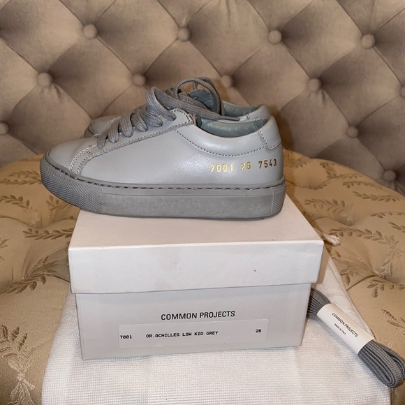 Common projects toddler low top sneaker - Picture 3 of 6